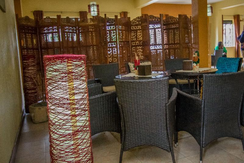 Kisoro Tourist Hotel エクステリア 写真