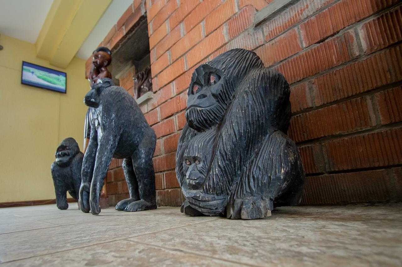 Kisoro Tourist Hotel エクステリア 写真