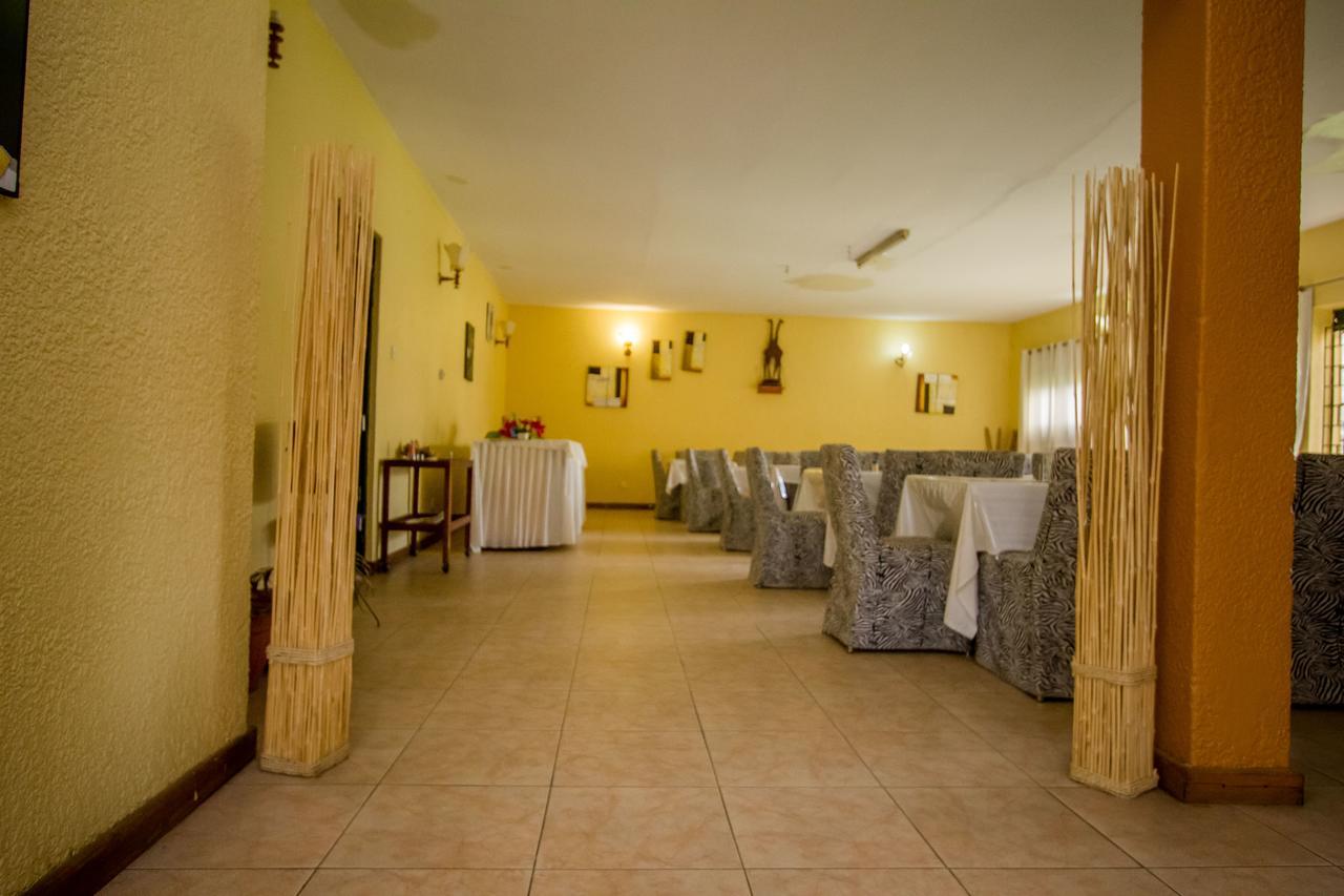 Kisoro Tourist Hotel エクステリア 写真