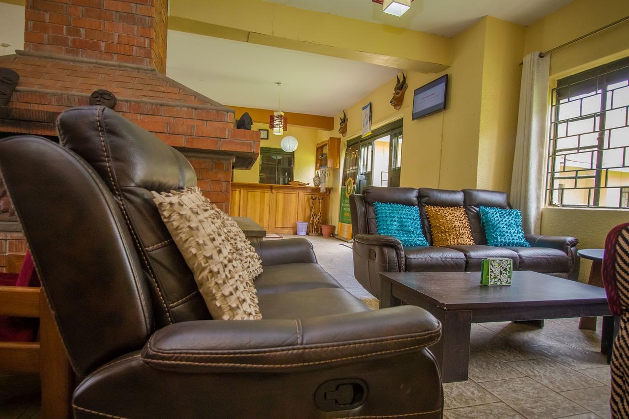 Kisoro Tourist Hotel エクステリア 写真