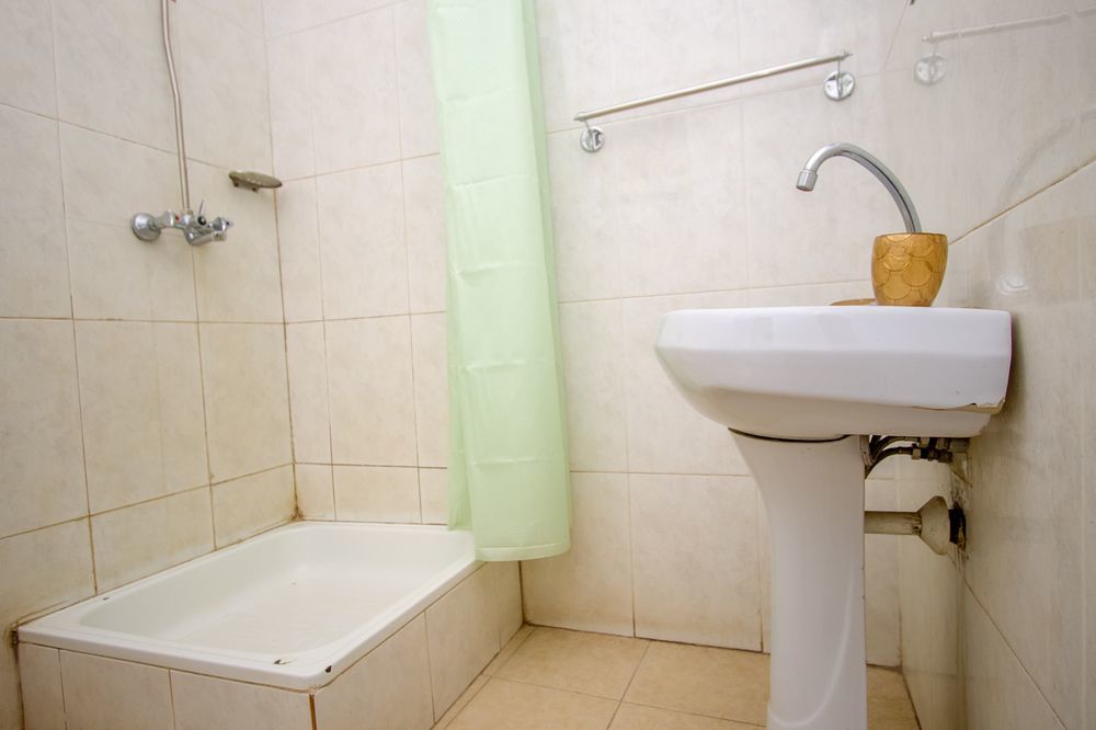 Kisoro Tourist Hotel エクステリア 写真